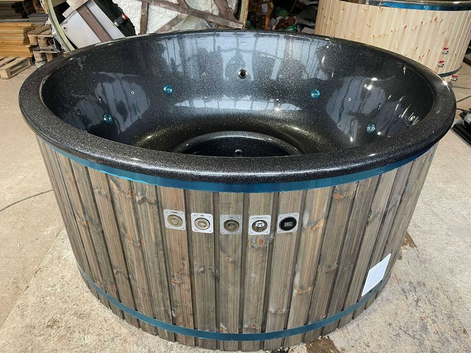 Balia jacuzzi z LED i masażami – bez czekania – nowa