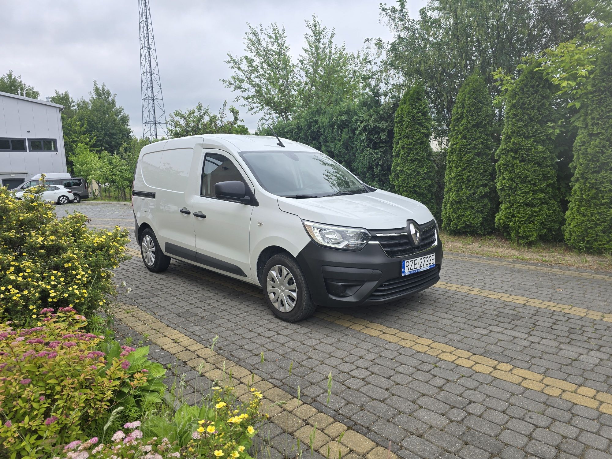 Renault EXPRESS 1,33 Tce Mały przebieg 49tyś. FULL OPCJA