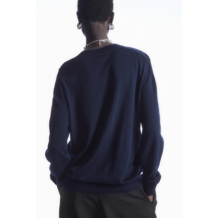 Жіночий светр COS 100% вовна