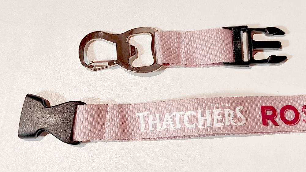 Відкривачка для пляшок із карабіном-затискачем,Thatchers Haze, нова