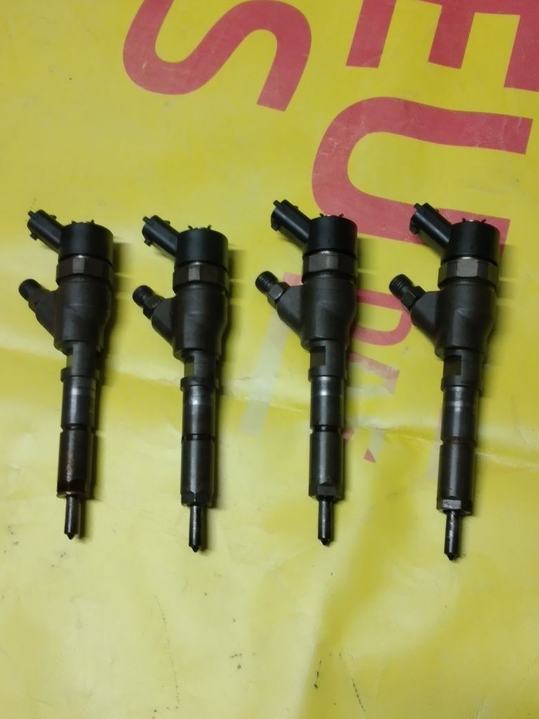 Injector Injectores 2.0HDI BOSCH Citroén Peugeot Fiat Scudo Ano 2004