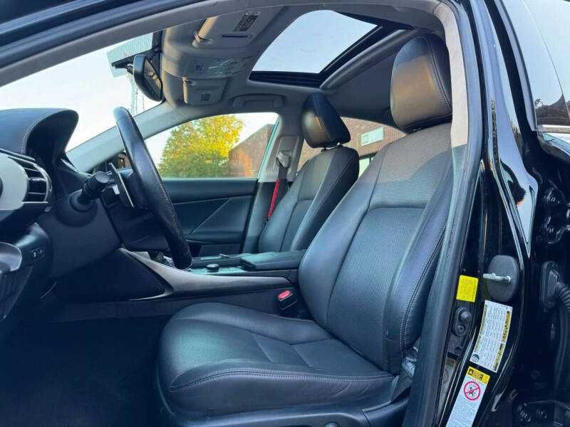 2016 Lexus IS 300