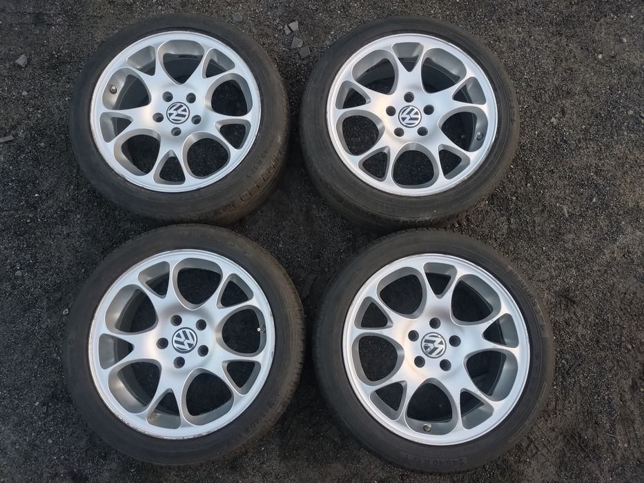 Koła felgi aluminiowe dystanse śruby 5x112 8x17 Audi Volkswagen Seat S