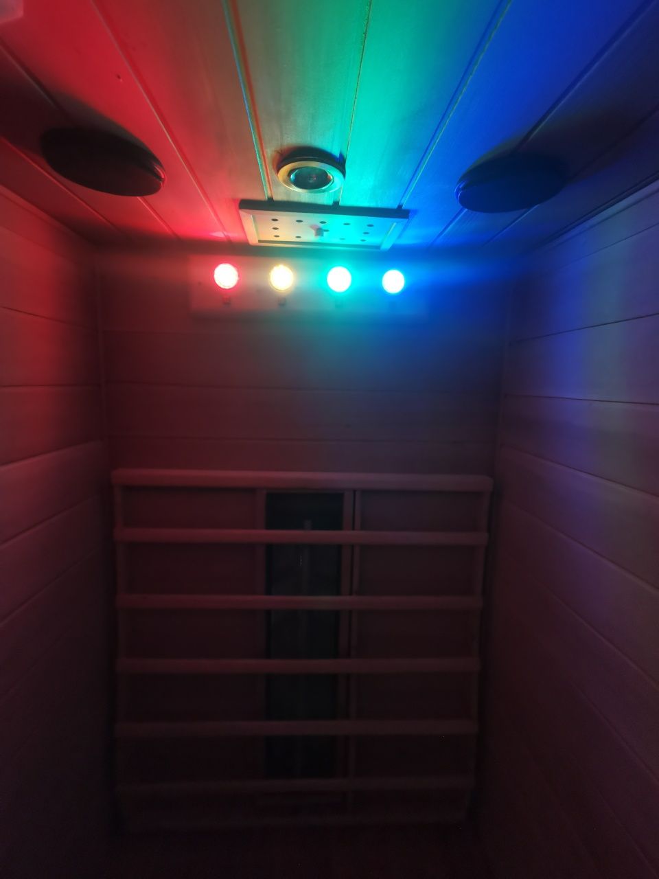 Okazja sauna sucha typu infrared z przeznaczeniem dla 1 osóby/jednooso