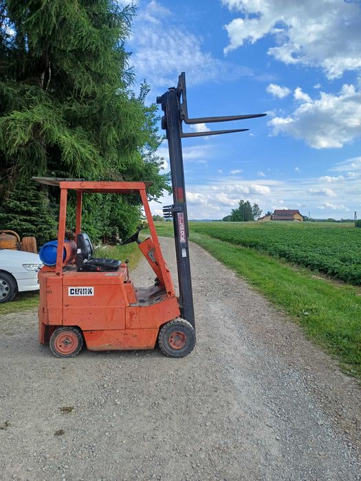Wózek widłowy Clark