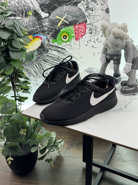 Кросівки Nike Tanjun 42 розмір Е6729