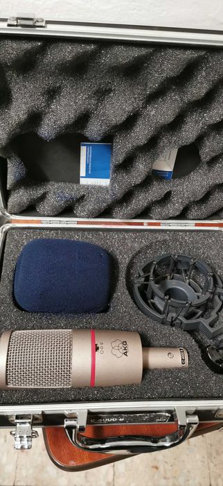 Microfone de  Estúdio AKG C4000 B