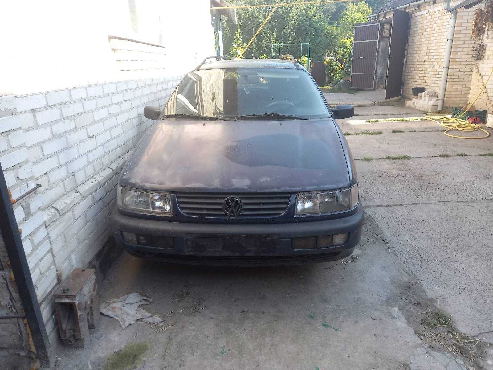 Автомобіль Wolkswagen pasat b4