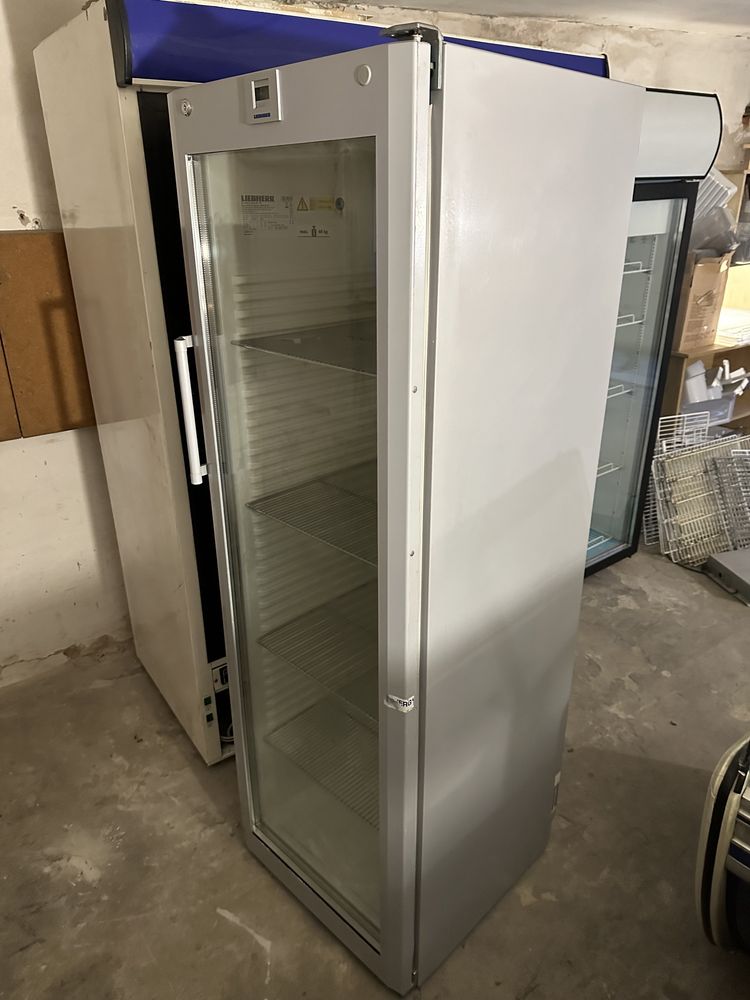 Вітрина холодильна Liebherr 0 - +15 холодильник для пива