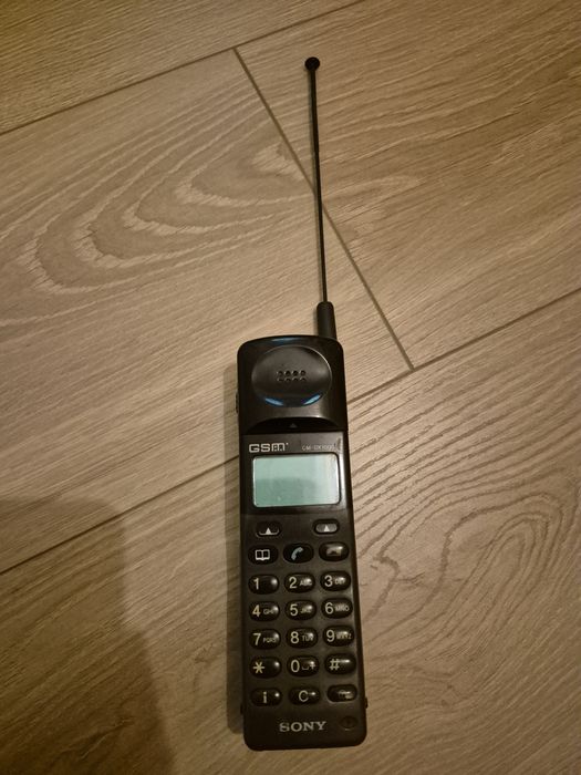 Stary telefon sony