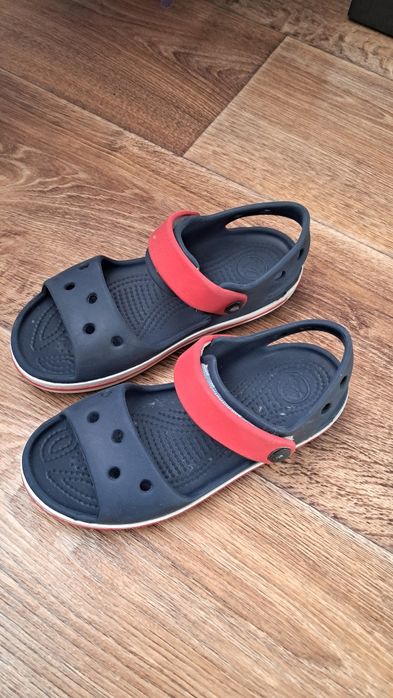 Оригінал Crocs c 12