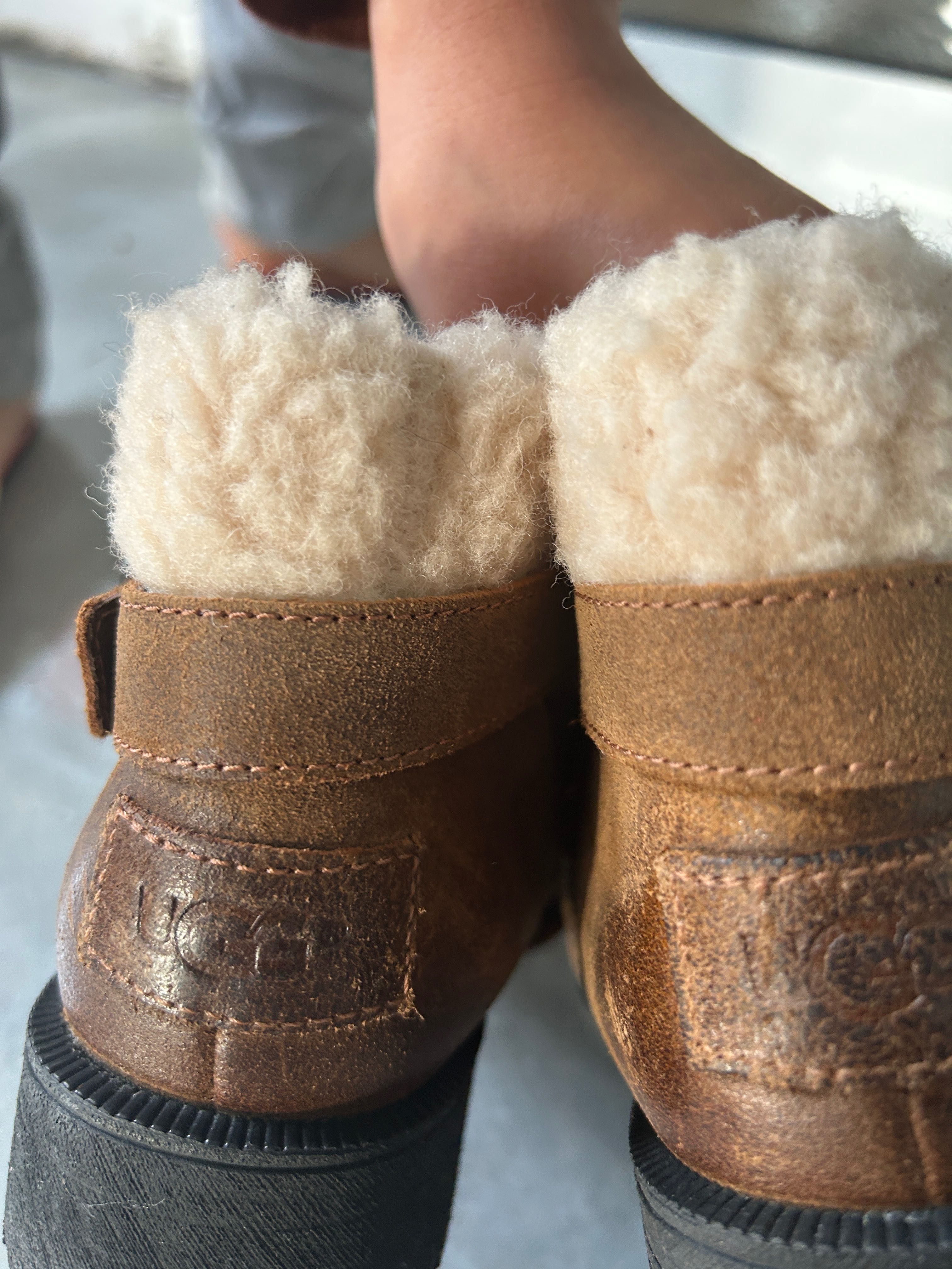Botas UGG menina impecável