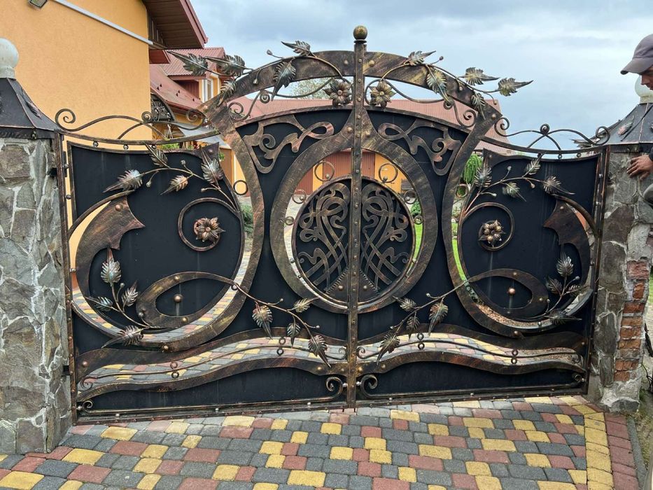 Продається брама та прольоти