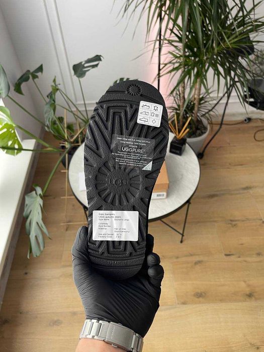 АКЦІЯ! Жіночі натуральні зимові уггі UGG Mini ZIP Black (37,39 р.)