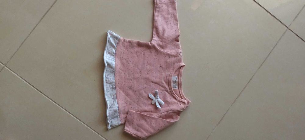 Sweat de menina em rosa 0-1 meses e t-shirt Rosa -3-6 meses e oferta