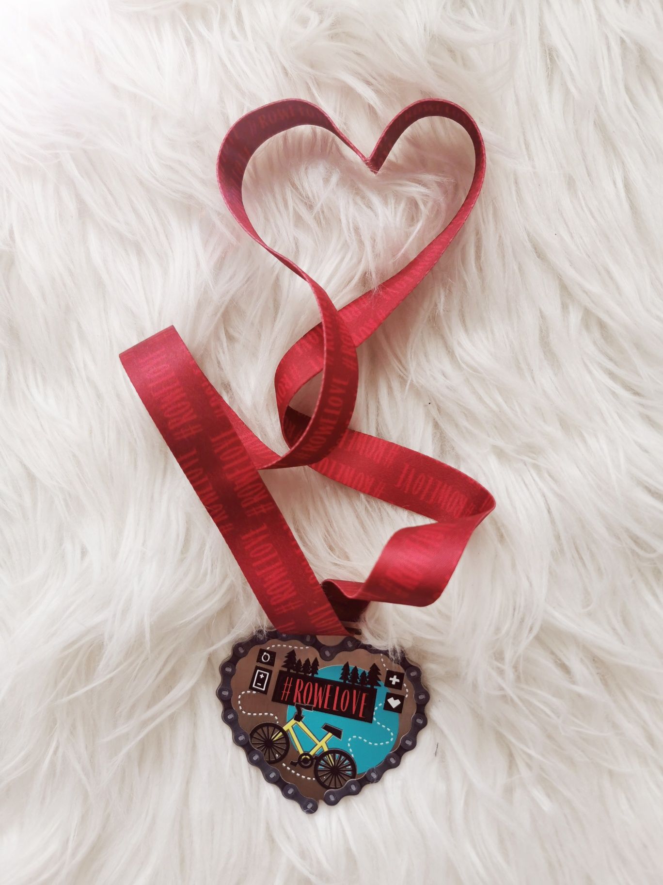 nowy medal rowerowy ROWELOVE ze smyczą duży solidny