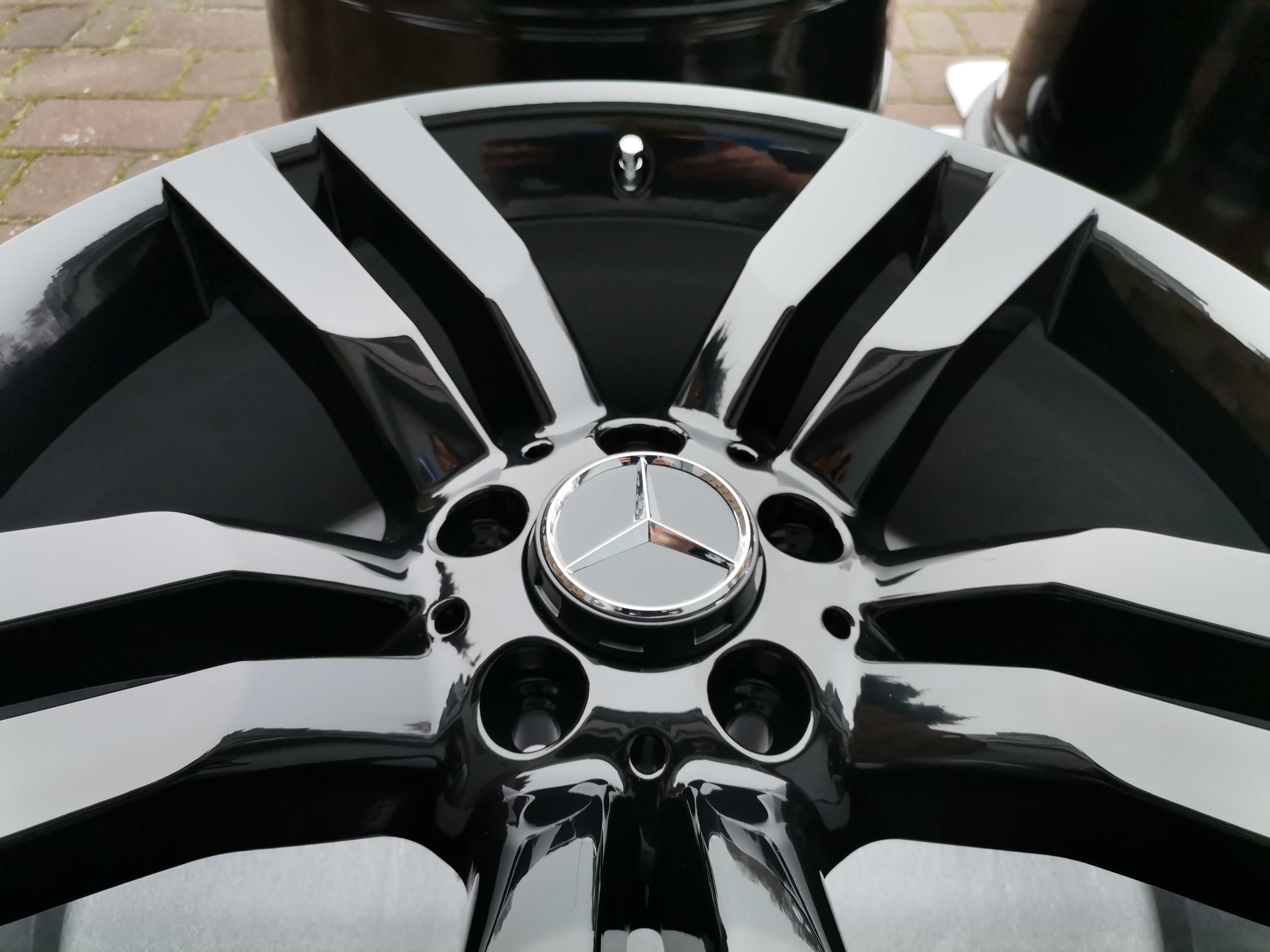 20'' Mercedes AMG Oryginalne Czarny połysk Śliczne.