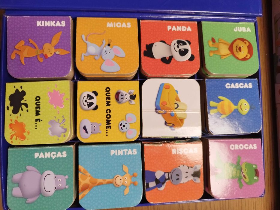 Vendo 4 brinquedos juntos - em bom estado