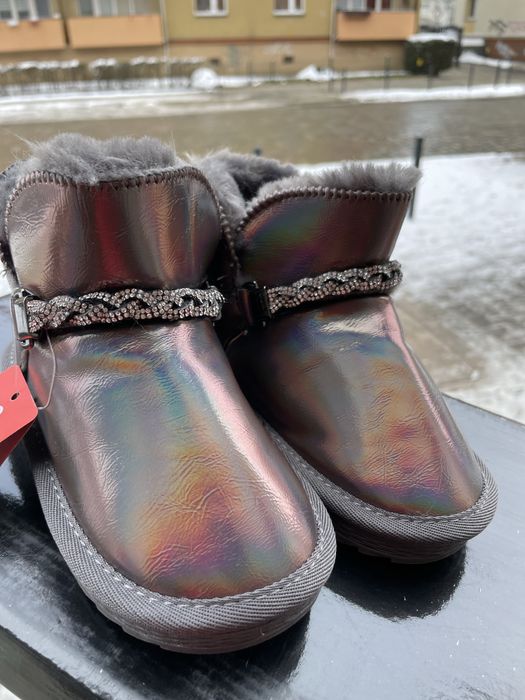 Ciepłe botki dla dziewczynki podobne ugg marka Apawwa 25r