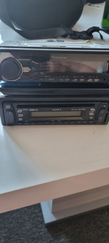 Sony Pioneer dwa radia