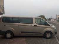 ford transit custom 9 lugares