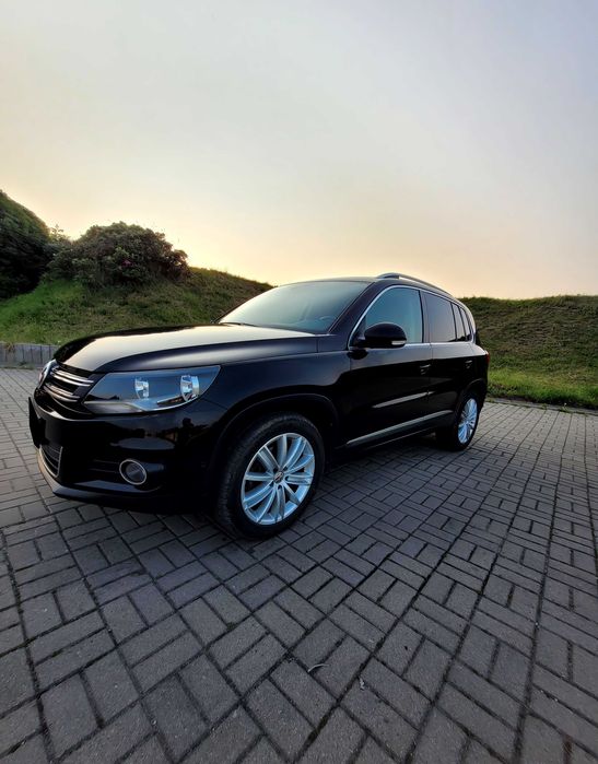 Volkswagen Tiguan      2015