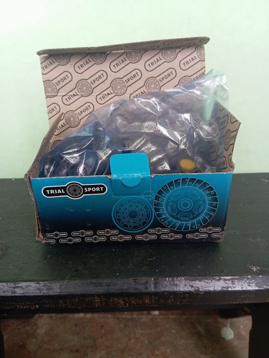 Продам комплект цилиндр сцепление и тормозов