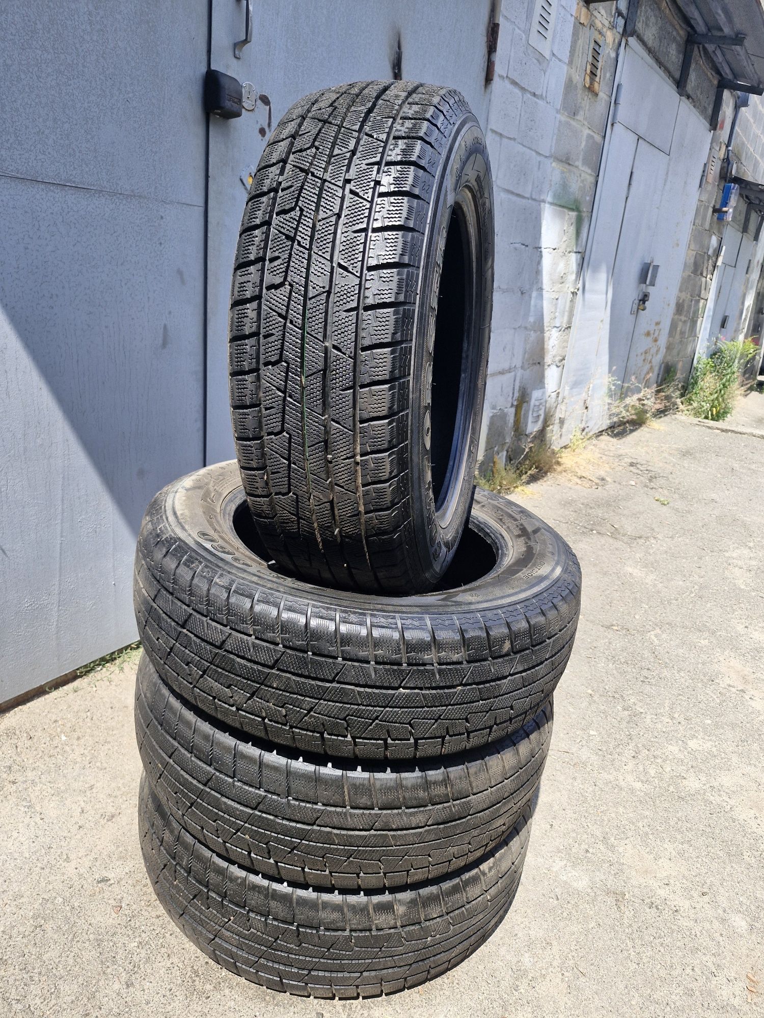 Резина r18 демісезон Omforser cf 960