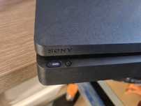 Konsola Playstation 4