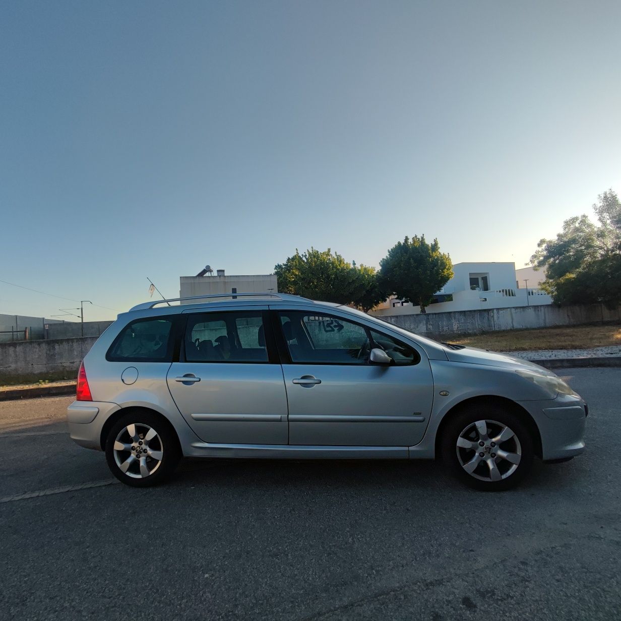 1.6 HDI 7 lugares