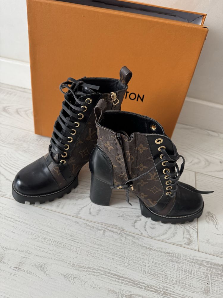 Ботильйони Louis Vuitton