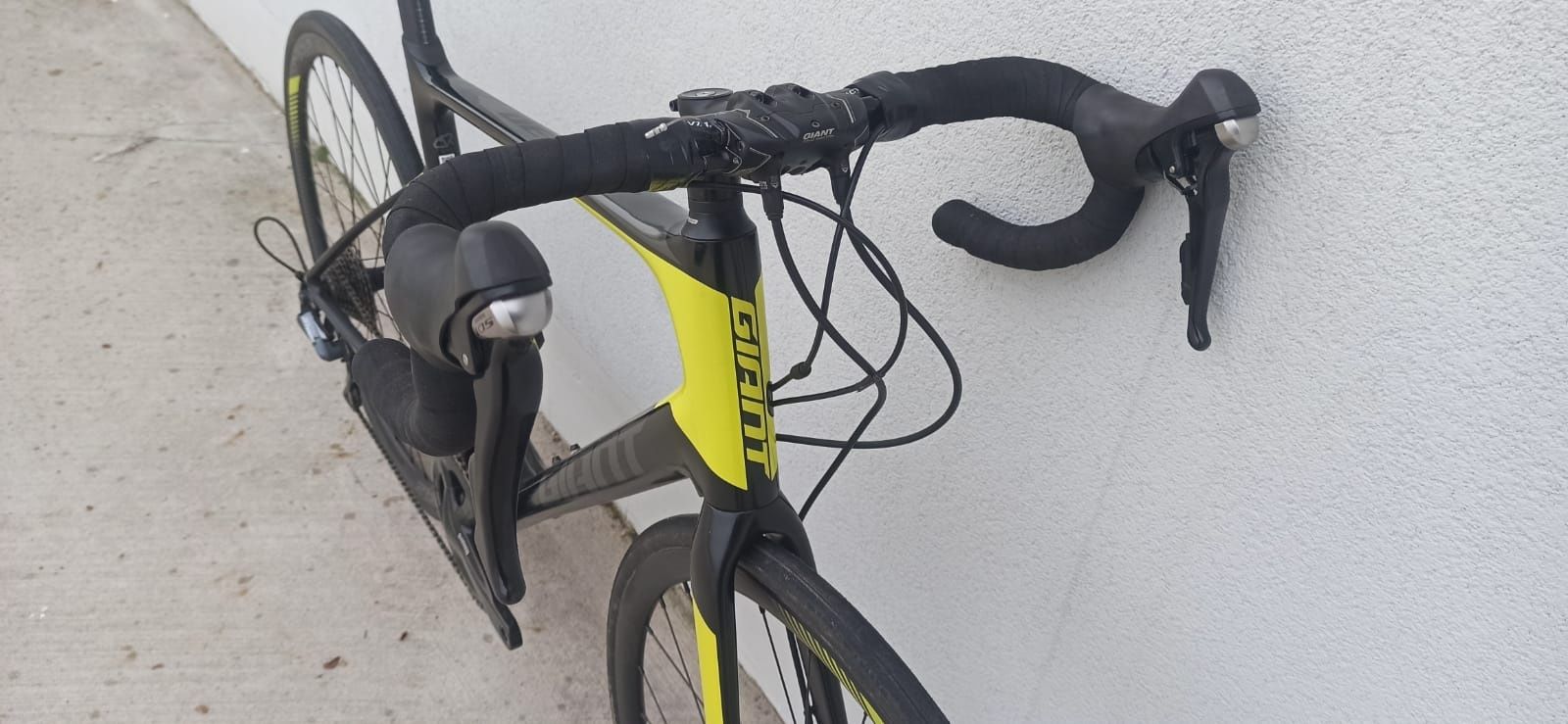 GIANT DEFY ADVANCED 1, Shimano (hydraulika/sztywne osie), Rozmiar 56