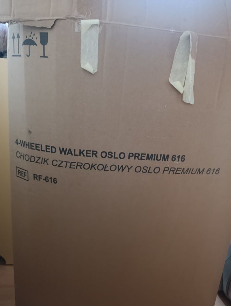 Chodzik czterokołowy Oslo Premium 616
