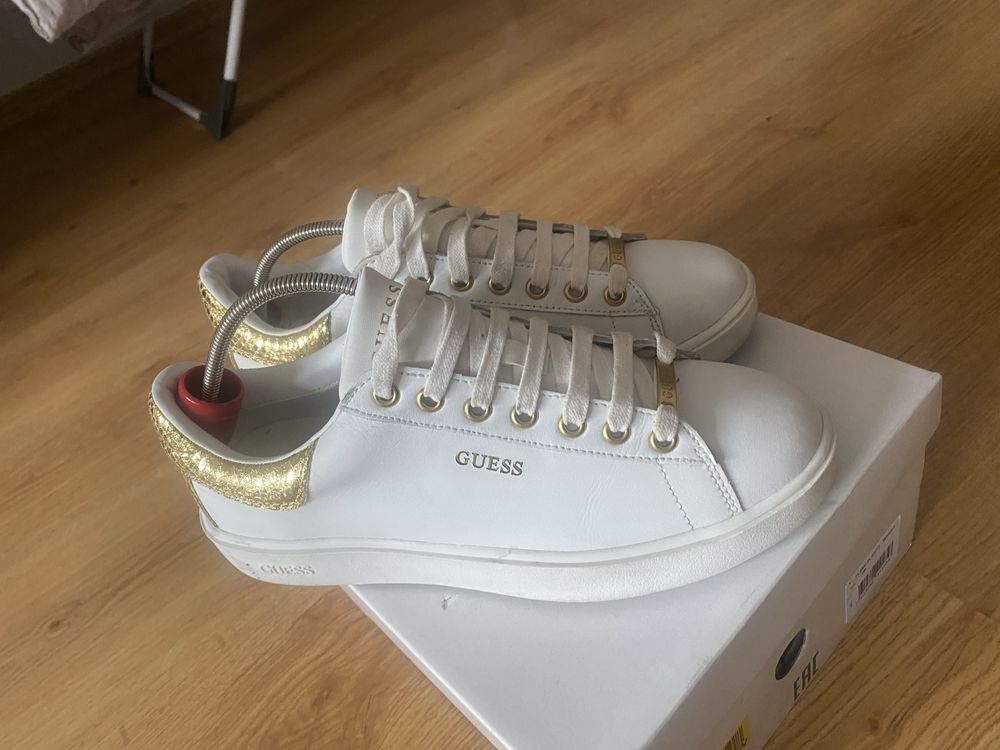 Sneakersy Guess Melania rozm 38