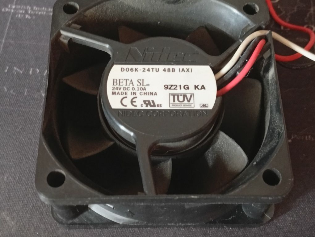 1  ventoinha 24v PC