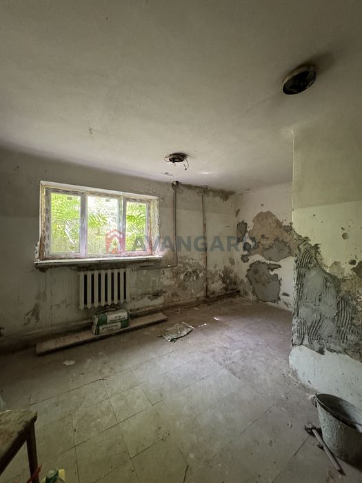 Продам офісне приміщення на Плеханова