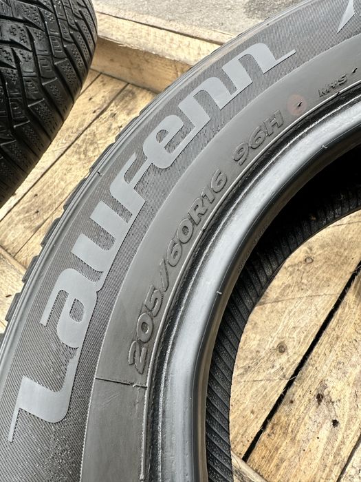 Шини 205 60 16 96H Laufenn I Fit пара