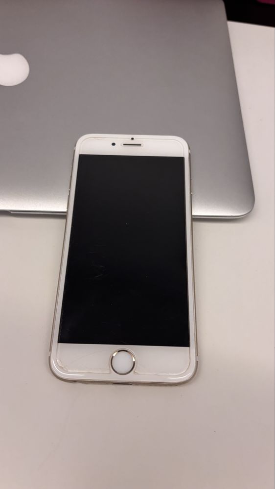 Iphone 6s, branco e dourado