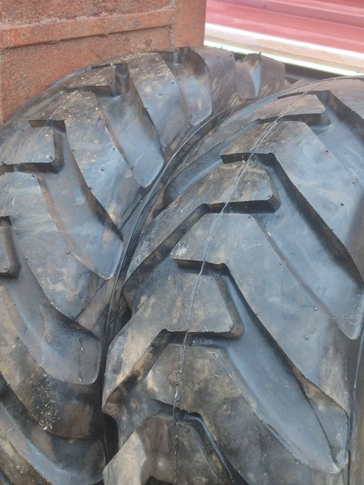 Pneus trator 12,4 24