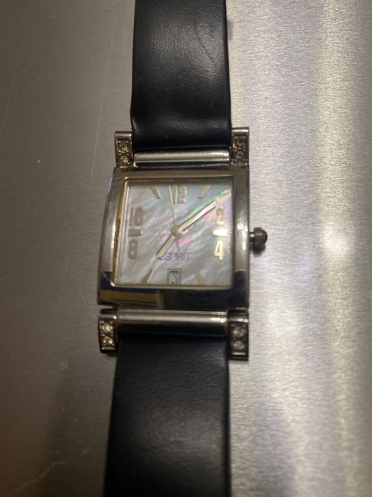 Esprit женские часики с оригинальным ремешком