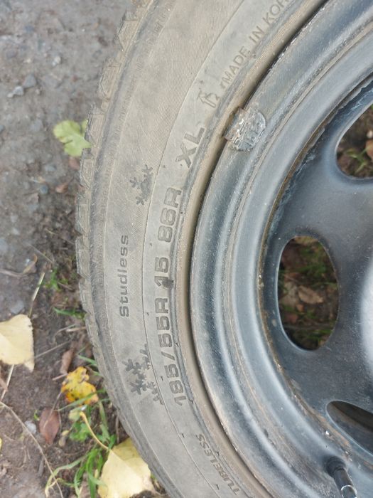 Диски з резиною зима  смарт 185 55 r15 пара зад