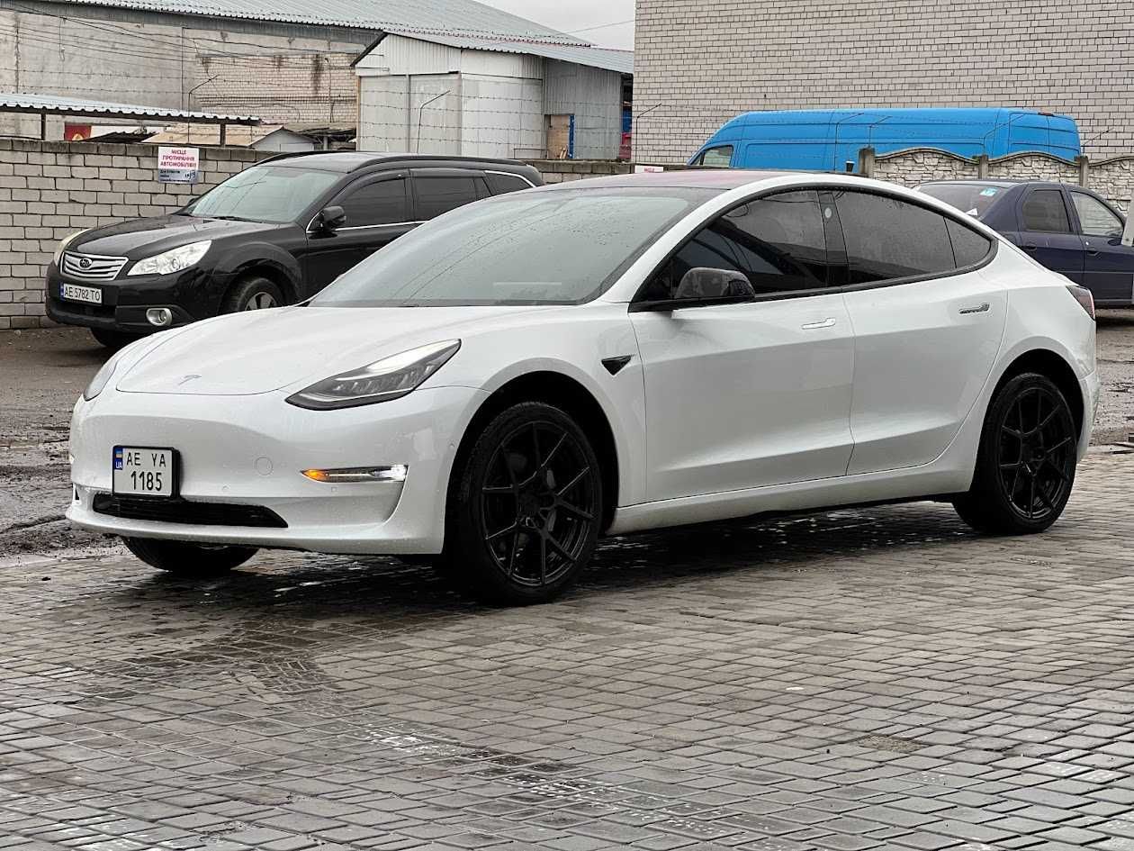 Tesla Model 3 2018 Long Range