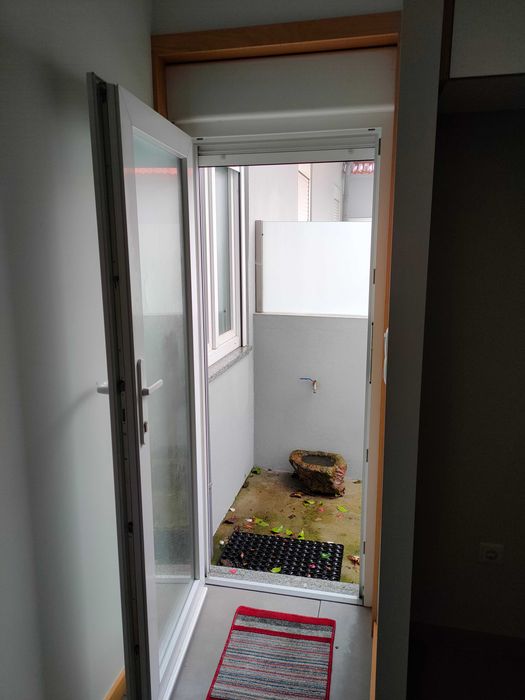Casa T1 com logradouro