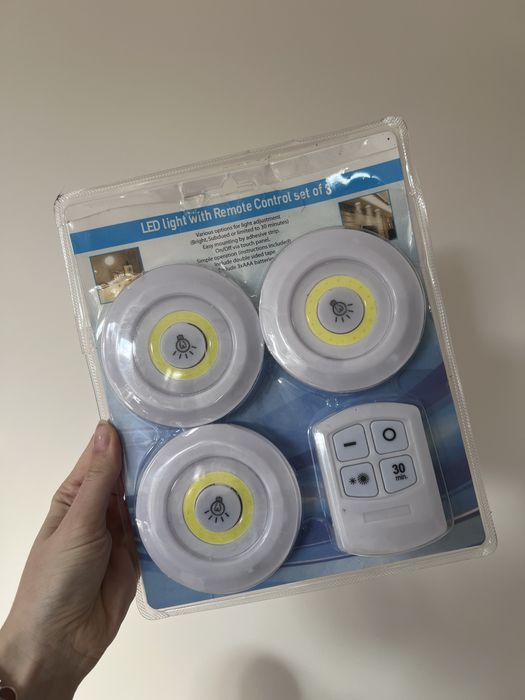Lampki przyklejane na baterię z pilotem