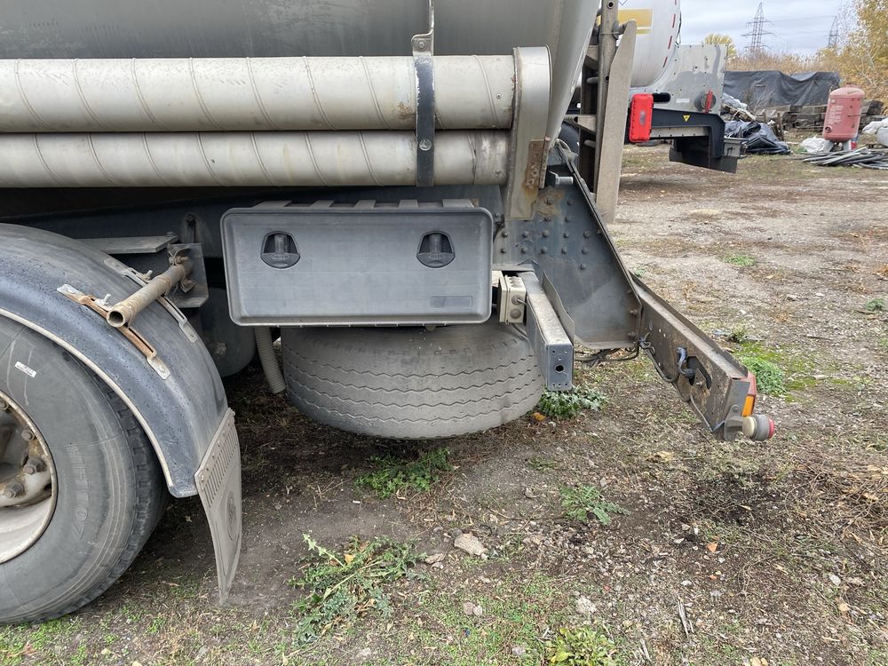 Продам полуприцеп цистерну TRAILOR 9 отсеков 38 м3 бензовоз кас гсм