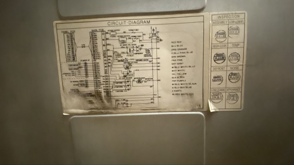 Продам холодильниу самсунг сайд бай сайд