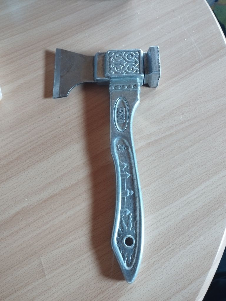 Toporek metalowy