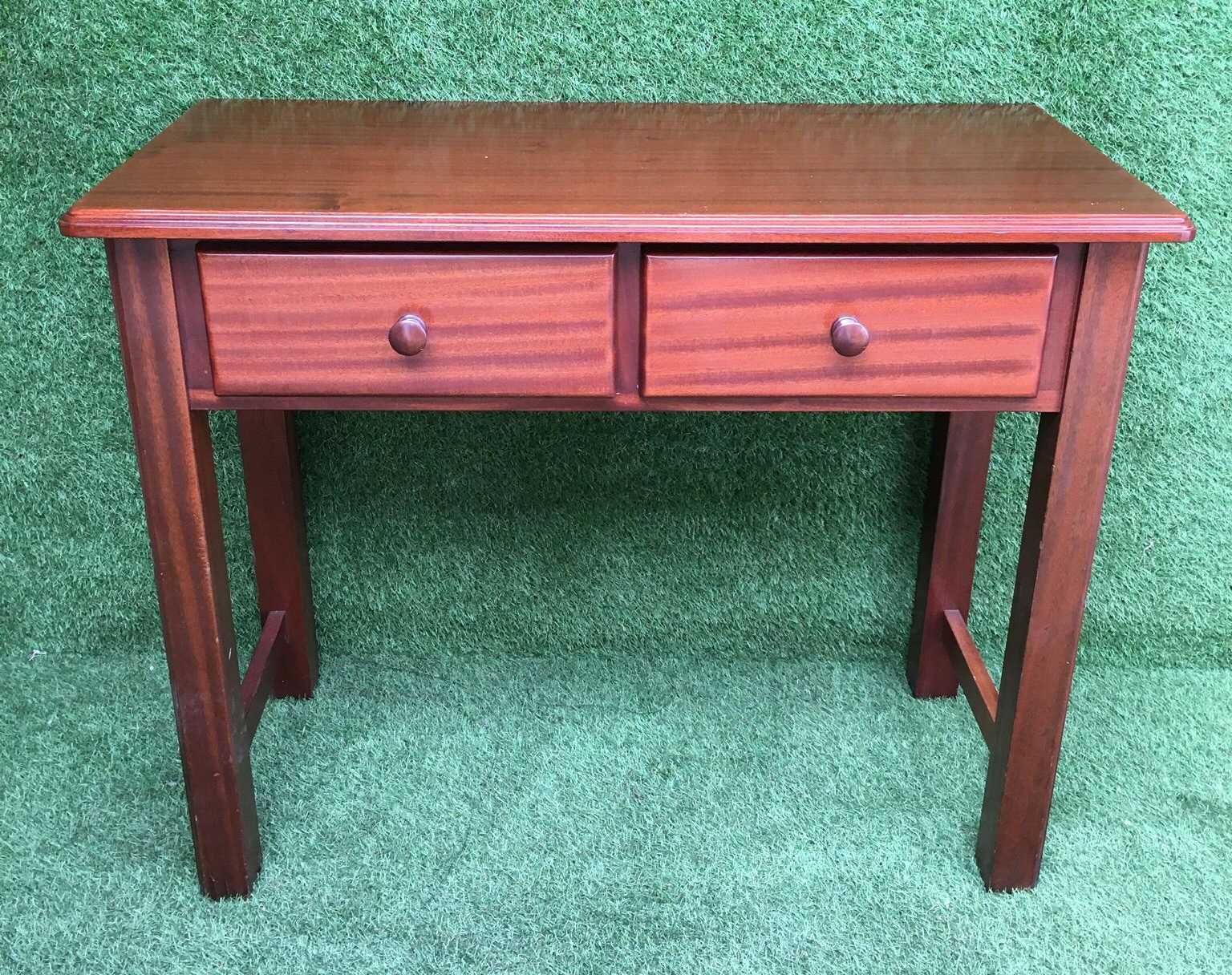 Mesa de encostar como nova