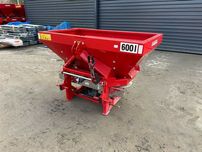 Rozsiewacz do nawozu STRUMYK - 400L 600L 800L 1000L 1200L 1400L 1600L