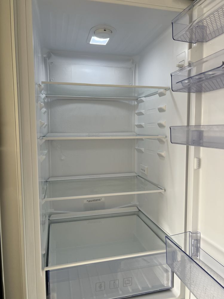 Frigorifico combinado Beko (como novo)